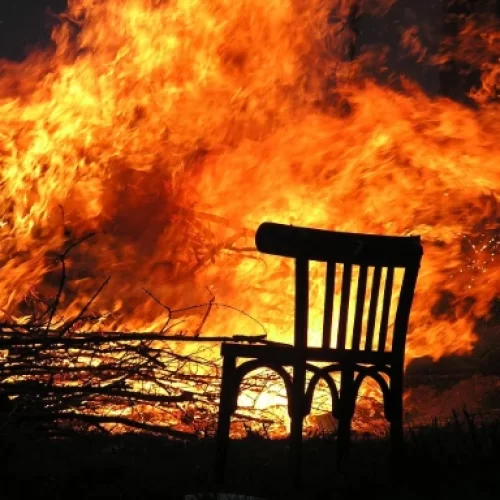 Jak hoří dřevo: co o něm potřebujete vědět